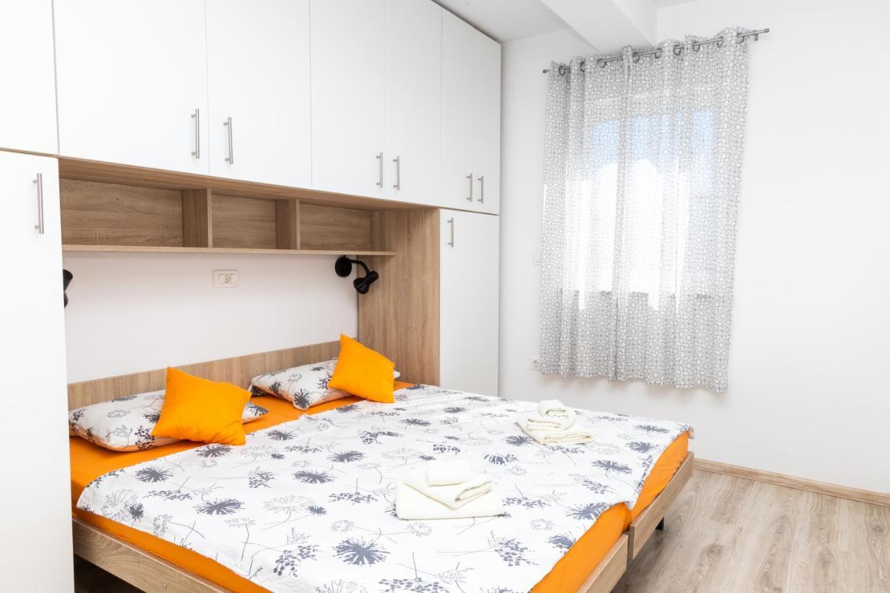 Apartmani Pranjic 波雷奇 外观 照片