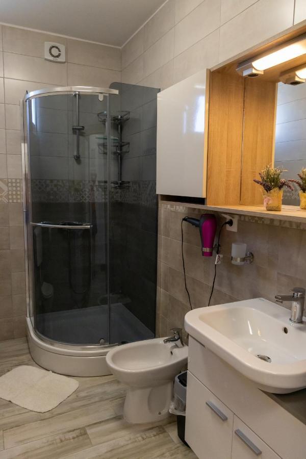 Apartmani Pranjic 波雷奇 外观 照片