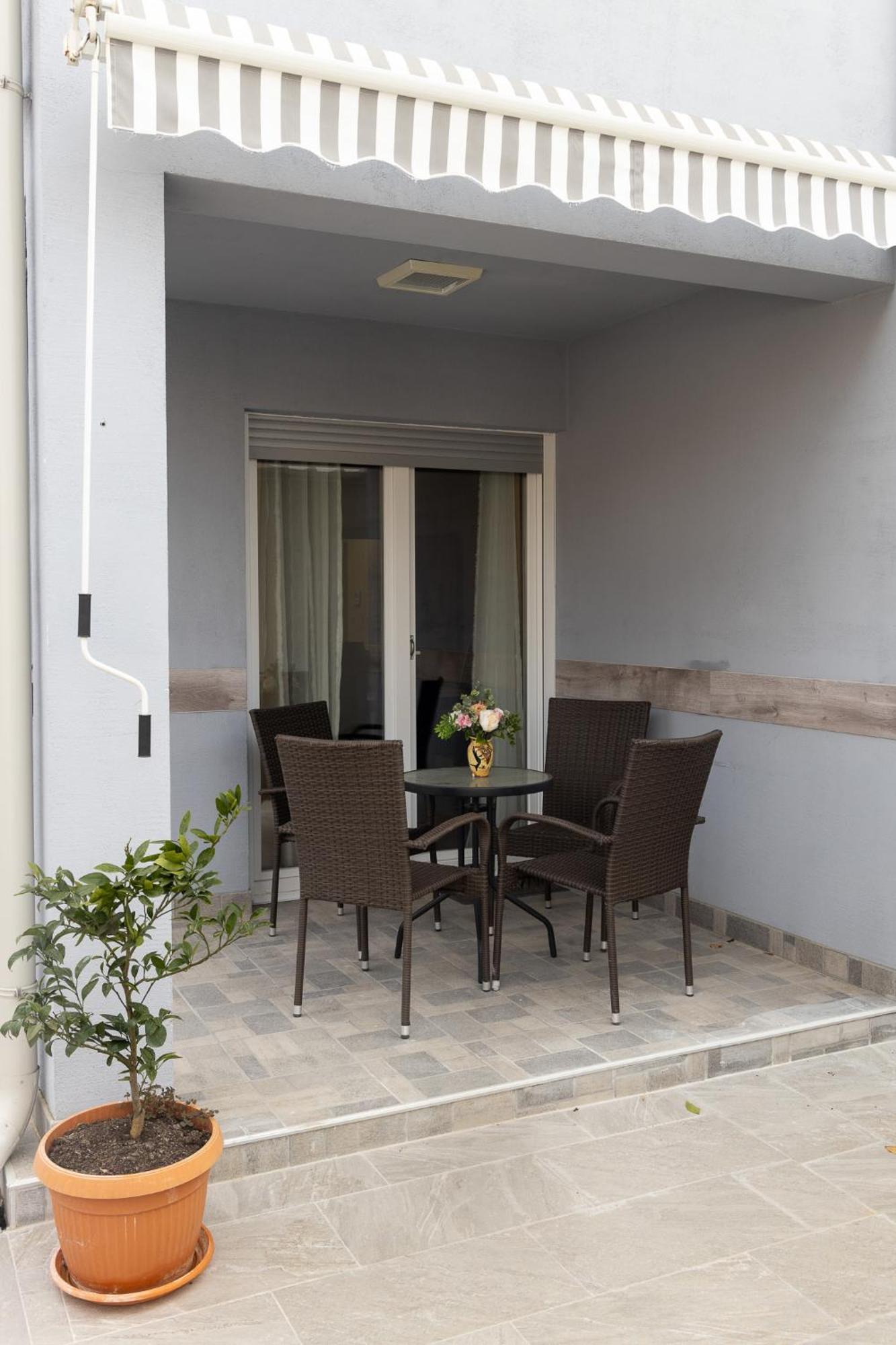 Apartmani Pranjic 波雷奇 外观 照片